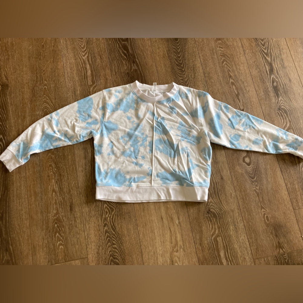 Zyia Sweatshirt Shorter Length Size XL